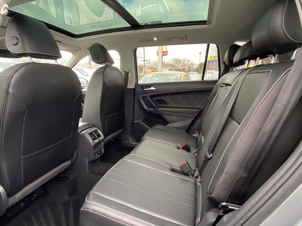 Used 2023 Volkswagen Tiguan SE w/ Panoramic Sunroof Package AWD/4WD image 20