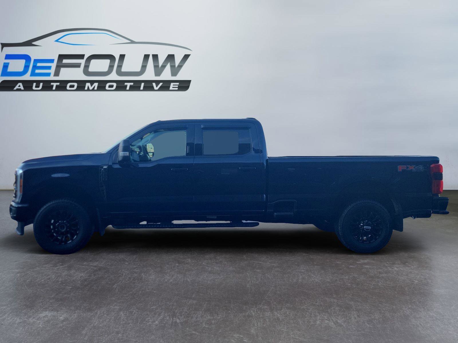 Used 2023 Ford F250 XLT w/ XLT Premium Package image 6