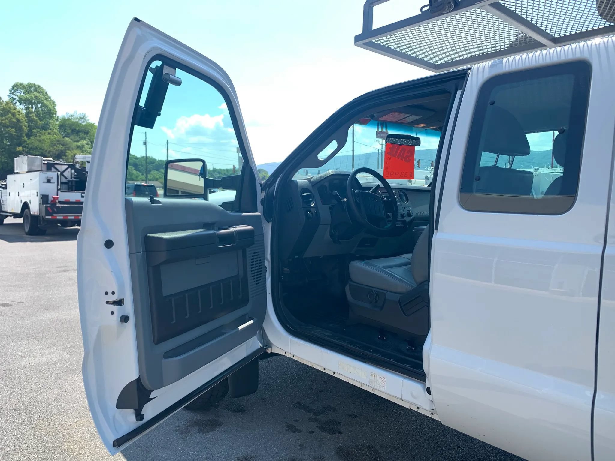 Used 2011 Ford F550 4x4 SuperCab Super Duty w/ PWR Equipment Group image 7