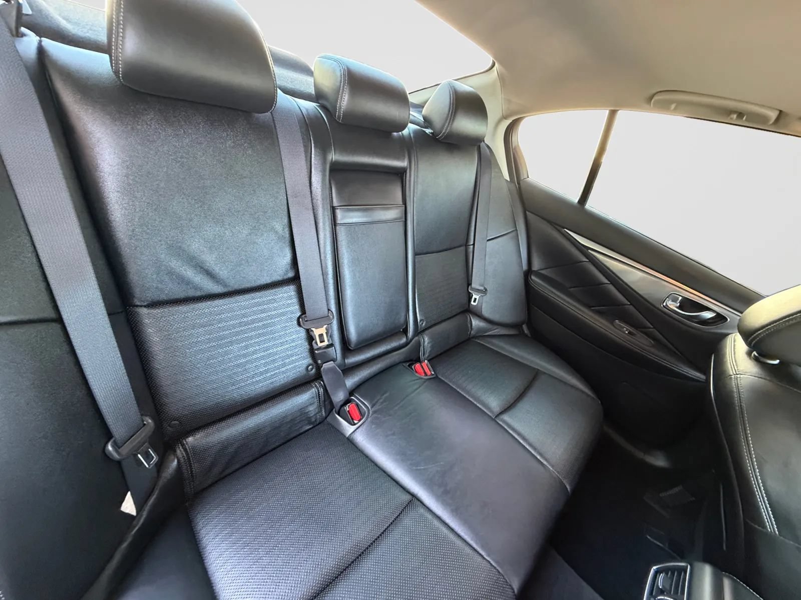 Used 2019 INFINITI Q50 Signature Edition AWD/4WD image 18