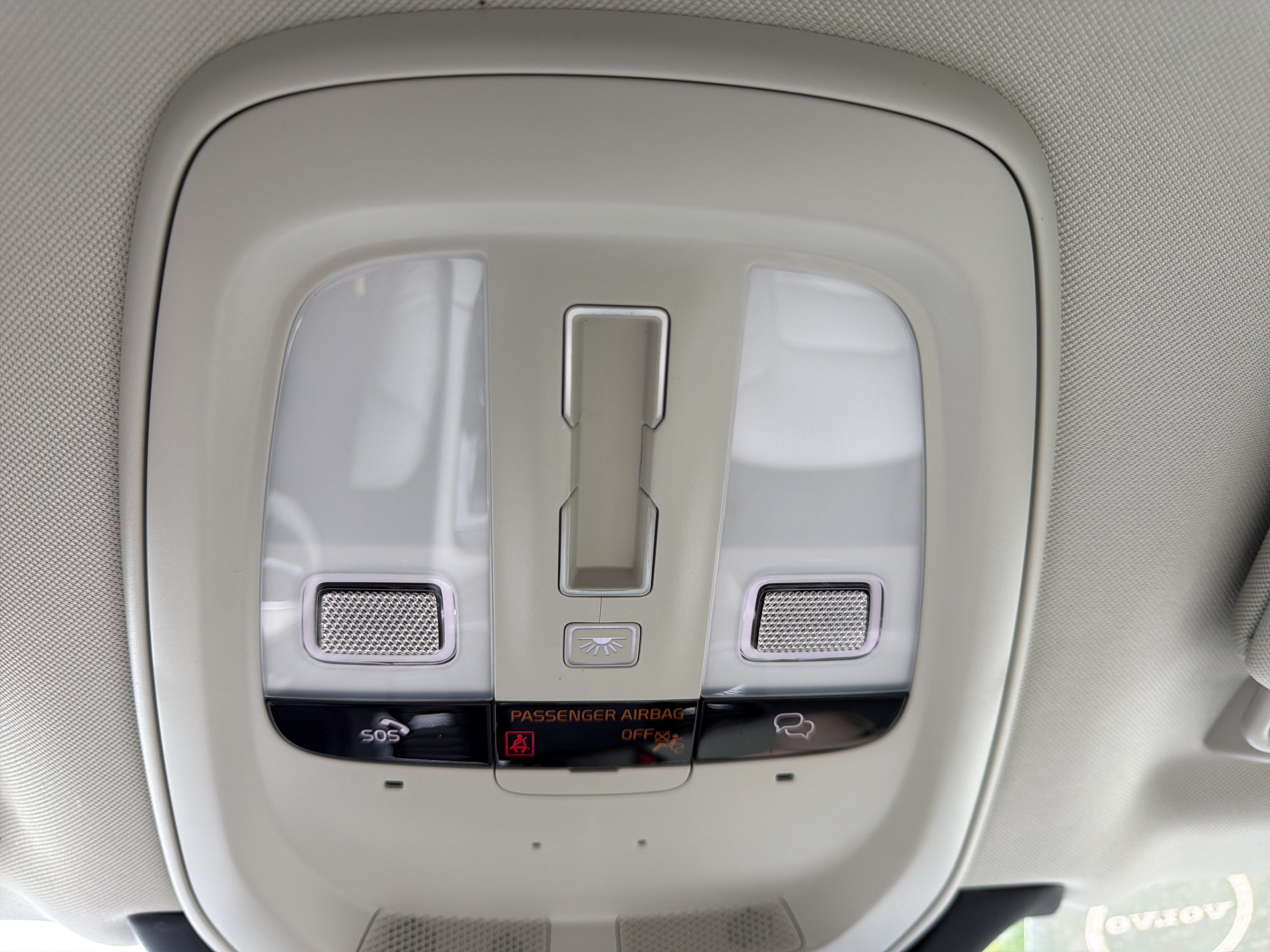 Certified 2023 Volvo XC90 B5 Plus AWD/4WD image 29