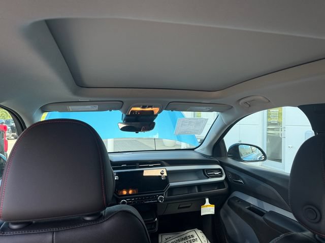 Used 2027 Chevrolet Bolt RS w/ Technology Package FWD image 19