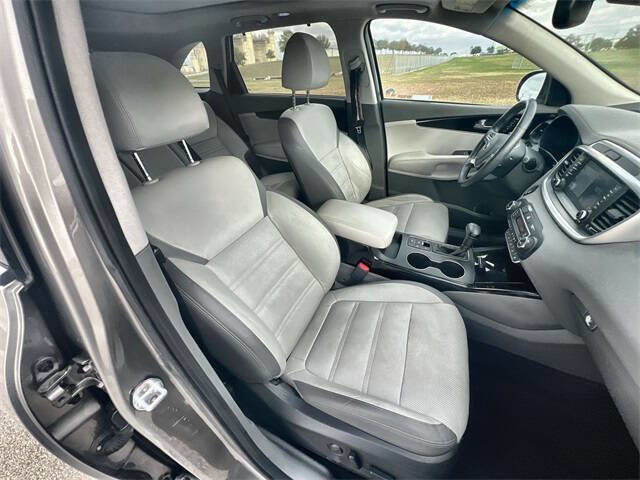 Used 2019 Kia Sorento SX w/ SX Touring Package image 27