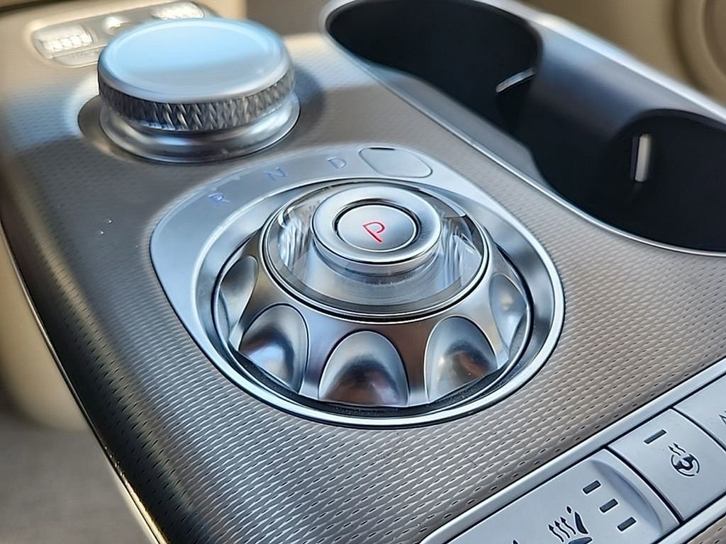 Used 2023 Genesis GV60 Performance image 21