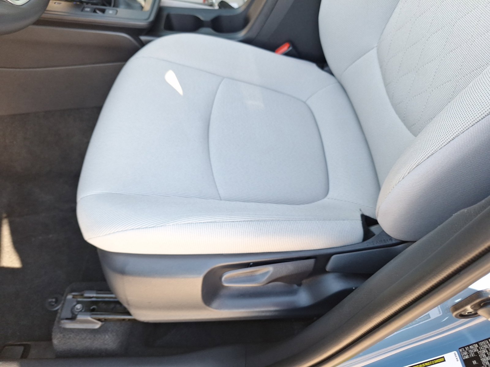 Used 2026 Toyota Corolla Cross LE w/ Moonroof Package FWD image 16