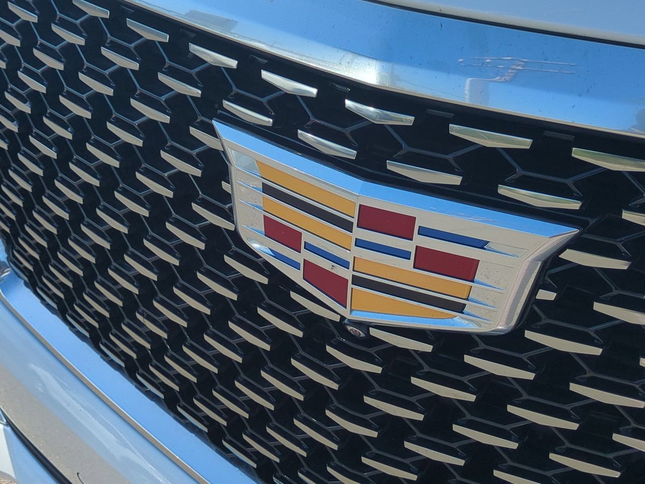 Used 2022 Cadillac Escalade Premium Luxury RWD image 32