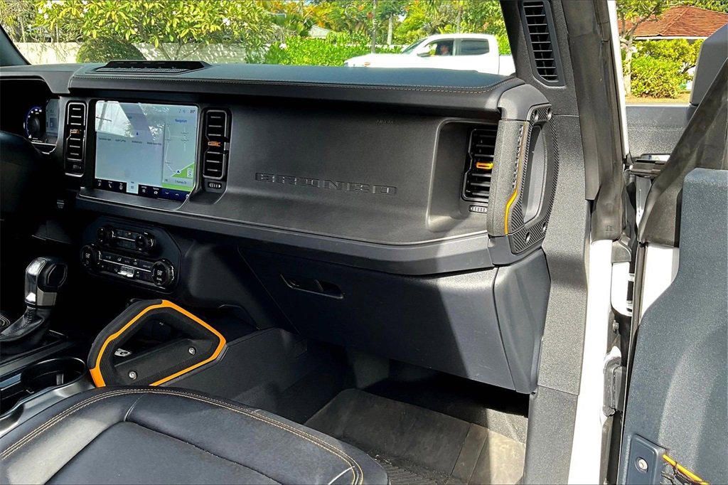 Used 2024 Ford Bronco Badlands image 16