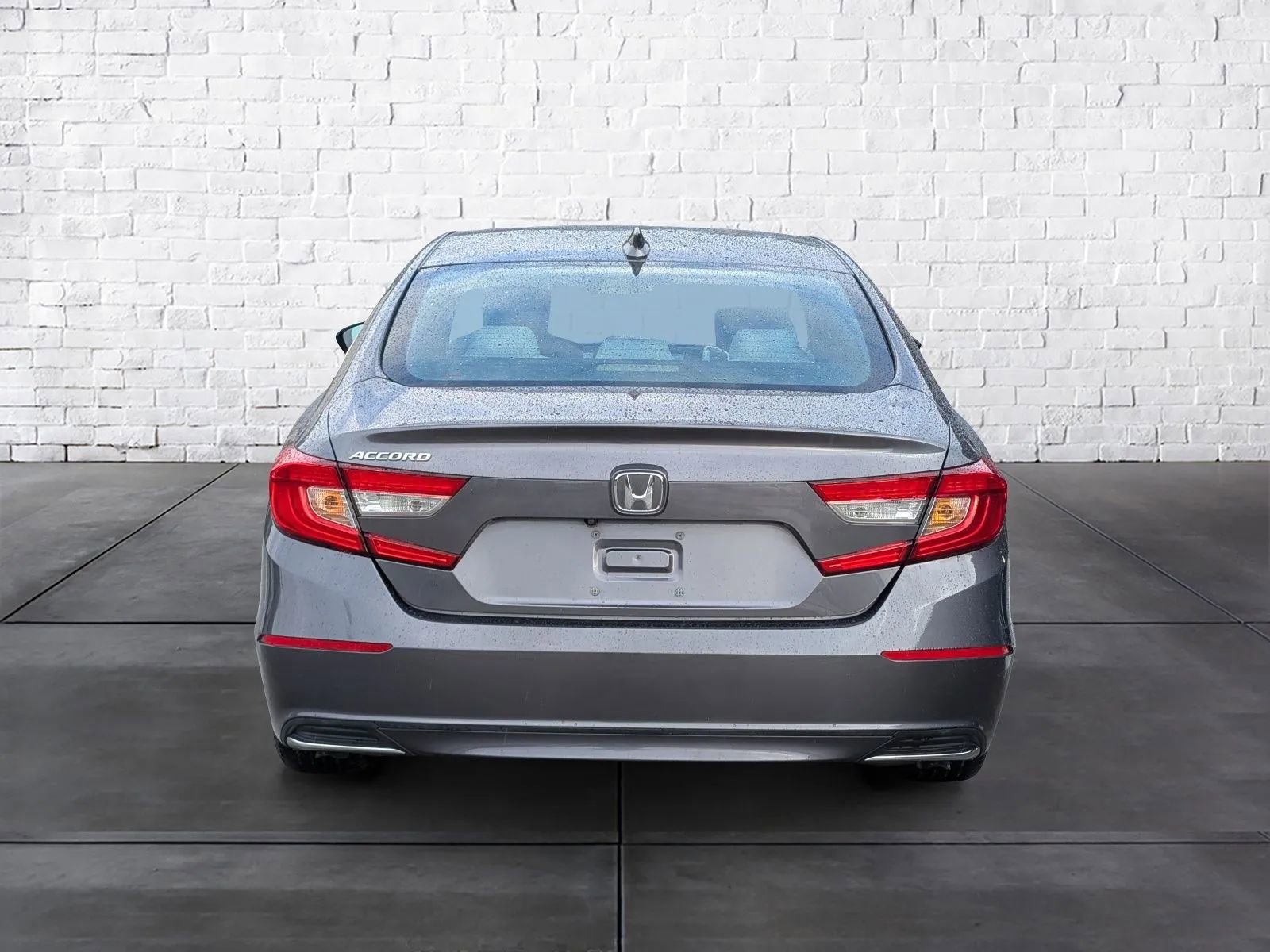 Used 2018 Honda Accord LX image 2