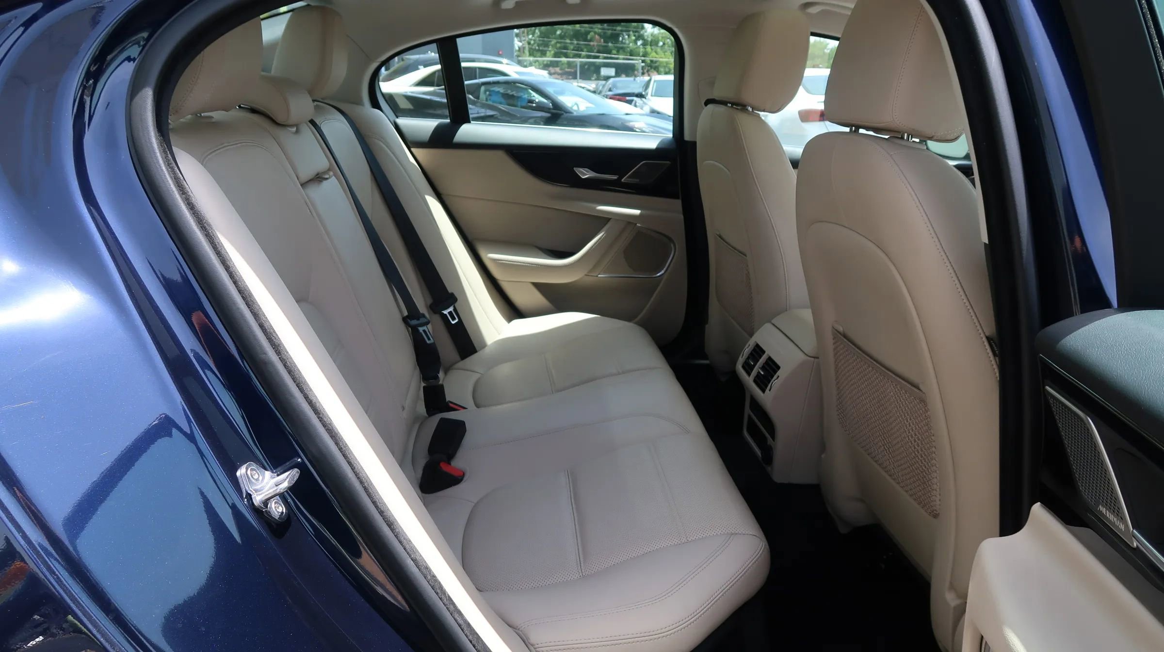 Used 2020 Jaguar XE S image 23