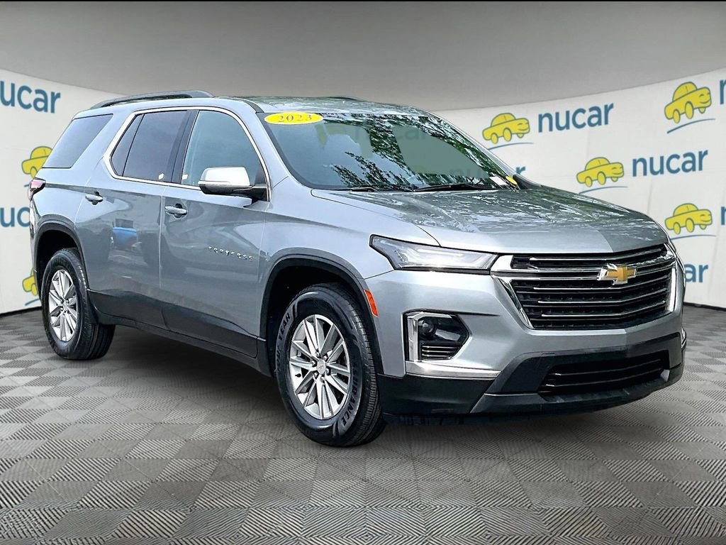 Used 2023 Chevrolet Traverse LT