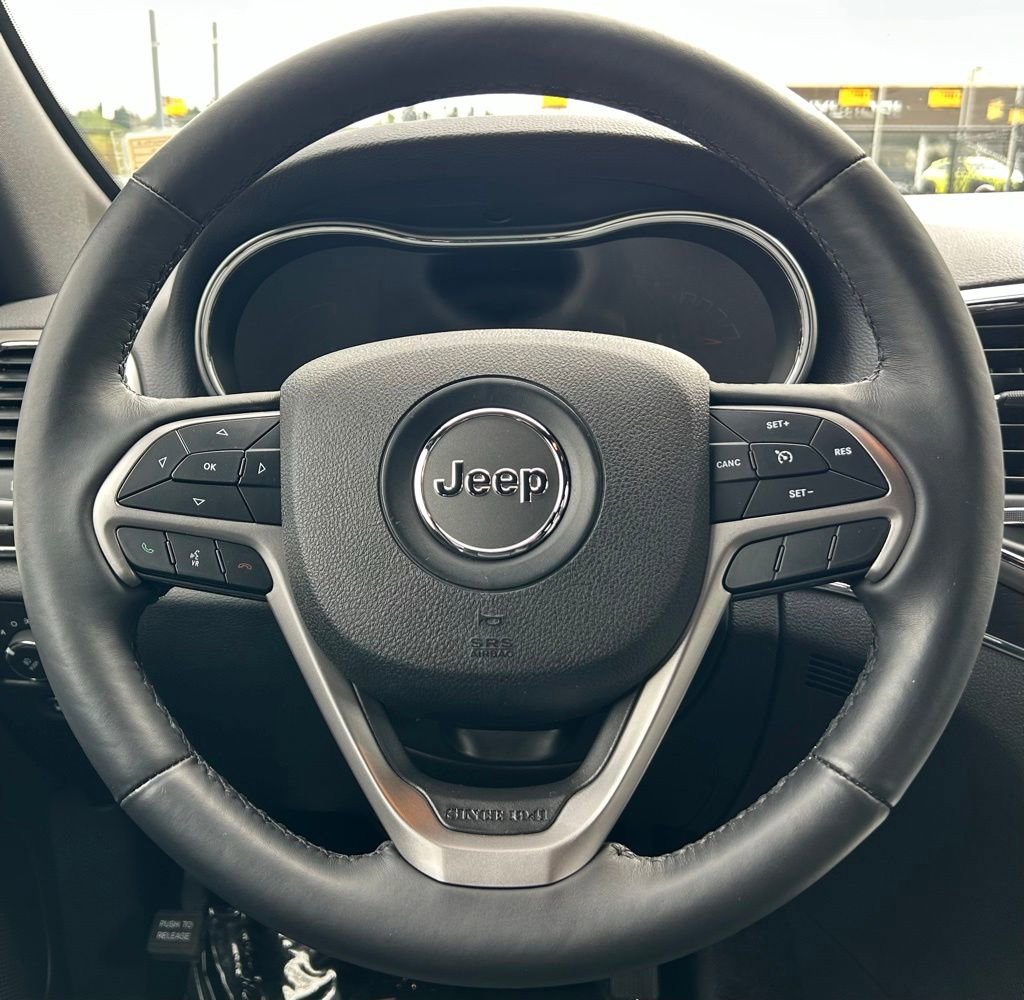Used 2018 Jeep Grand Cherokee Limited AWD/4WD image 20