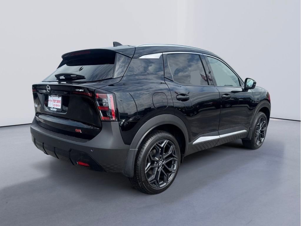 New 2025 Nissan Kicks SR w/ SR Premium Package image 5