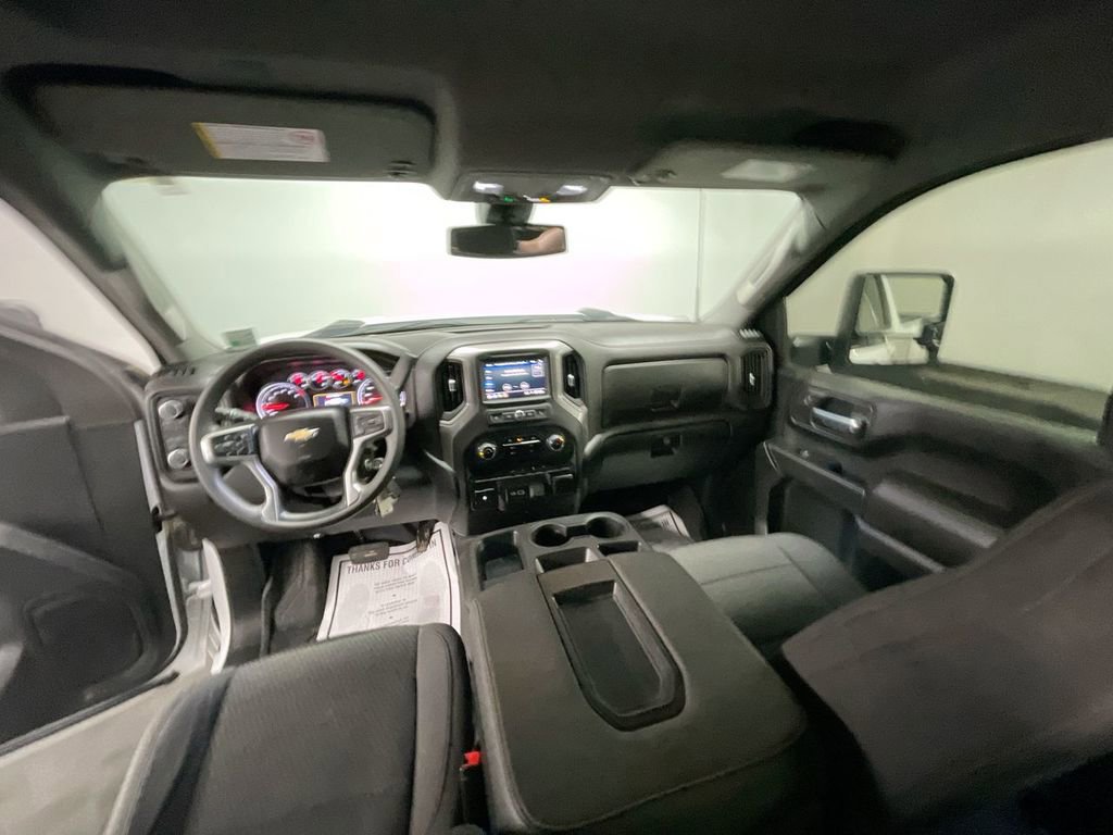 Used 2023 Chevrolet Silverado 2500 Custom w/ Custom Value Package image 18