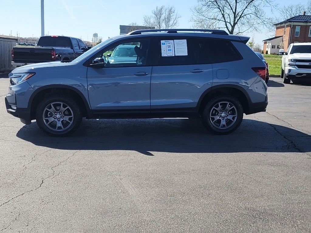 Certified 2024 Honda Passport TrailSport image 4