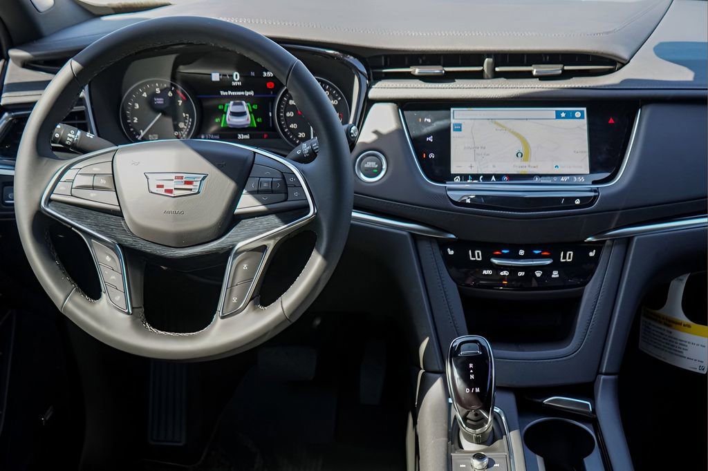 New 2026 Cadillac XT5 Premium Luxury w/ LPO, ONYX Package image 19