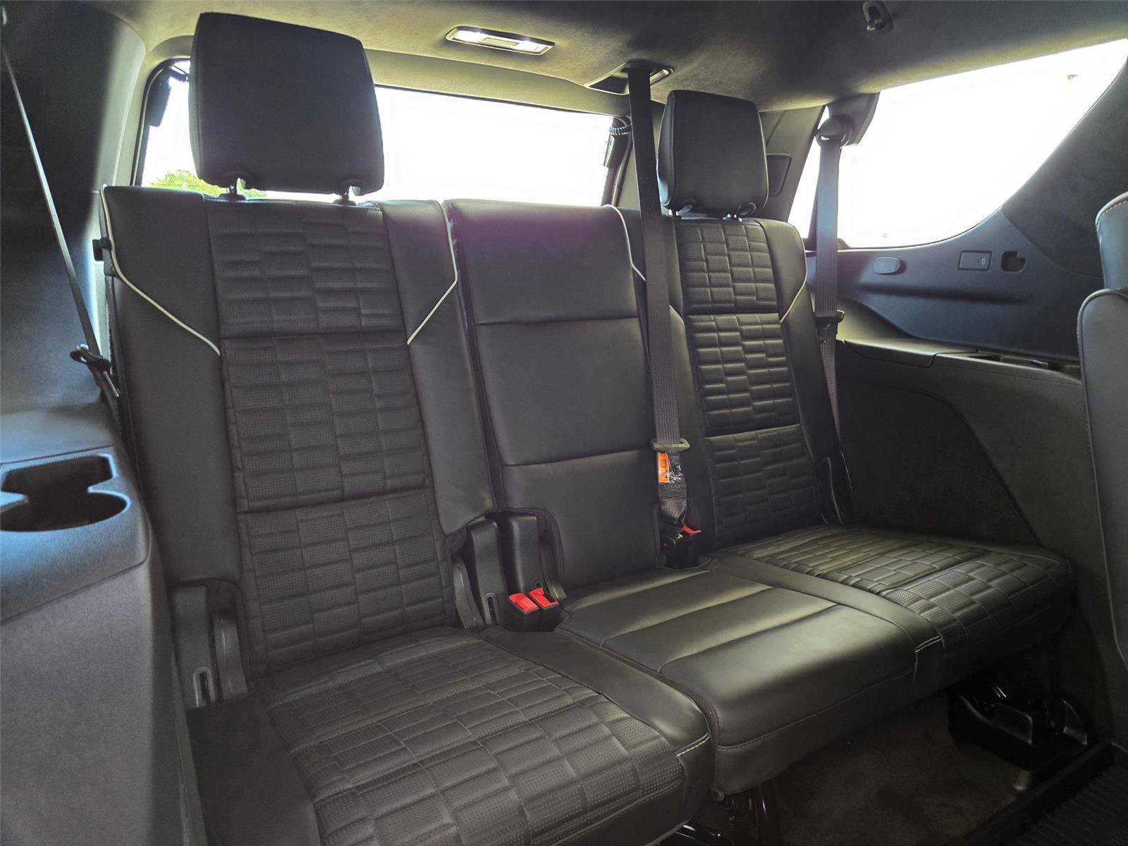 Used 2026 Cadillac Escalade V w/ LPO, ONYX Package AWD/4WD image 32