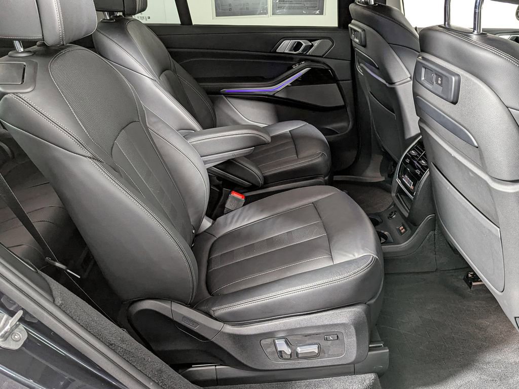 Used 2020 BMW X7 xDrive40i w/ Premium Package image 44