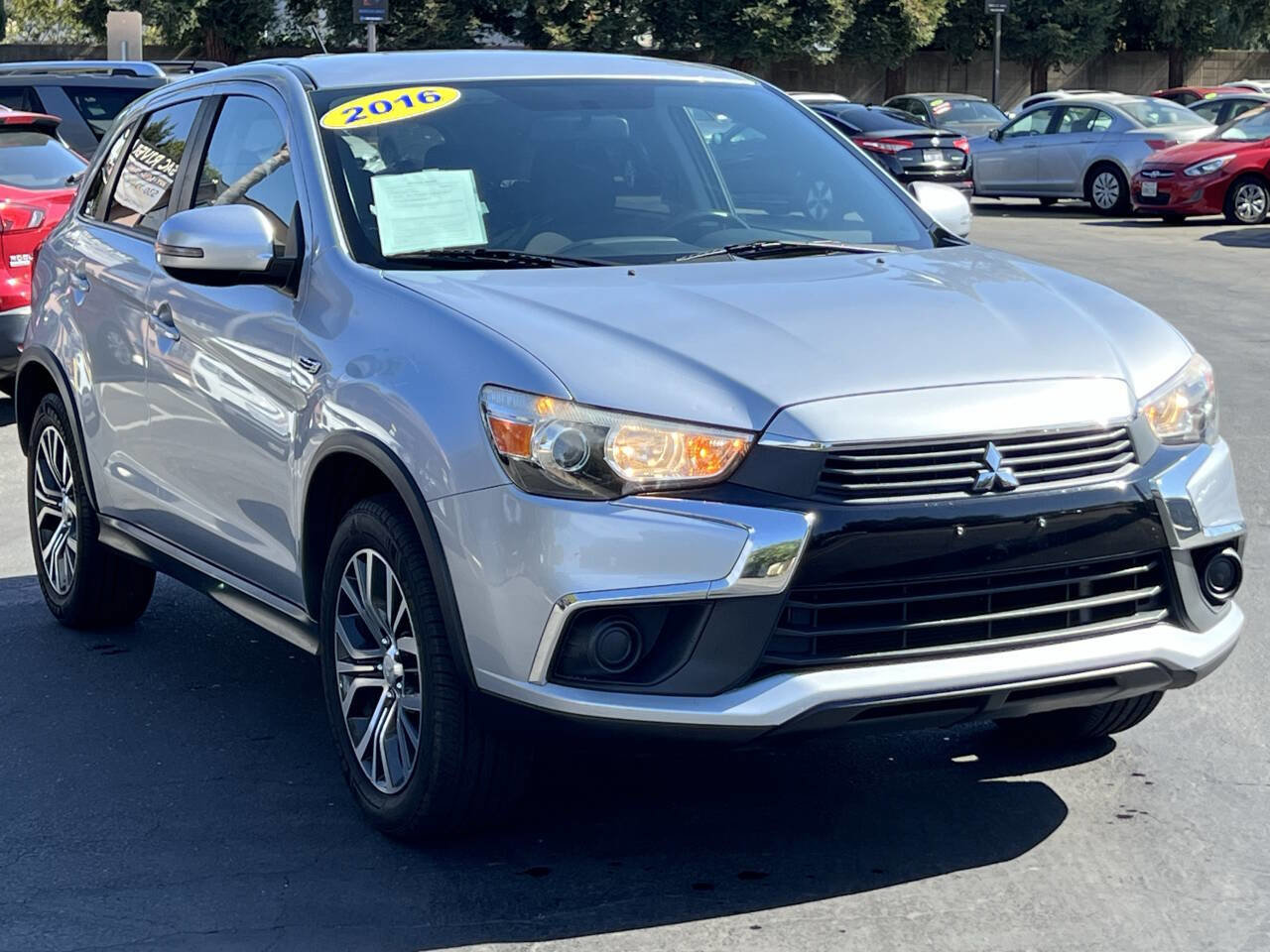 Used 2016 Mitsubishi Outlander Sport ES image 1