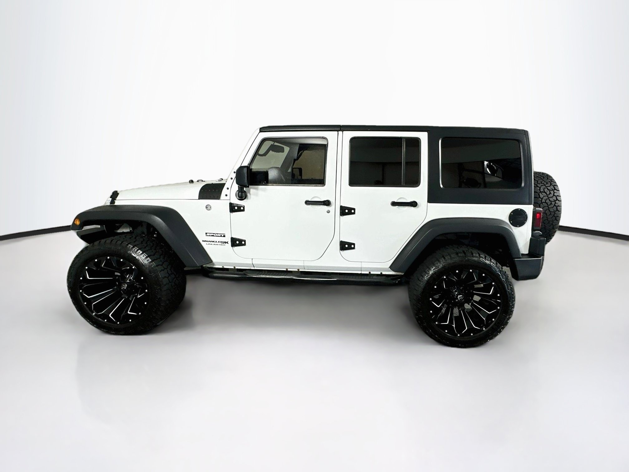 Used 2018 Jeep Wrangler Unlimited Sport S AWD/4WD image 4
