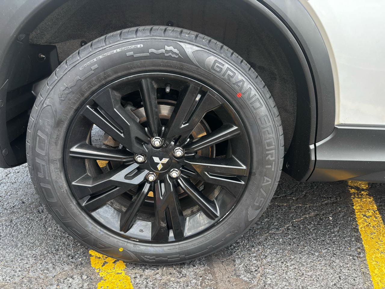 Used 2023 Mitsubishi Eclipse Cross LE AWD/4WD image 9