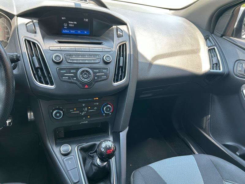 Used 2017 Ford Focus ST FWD image 18