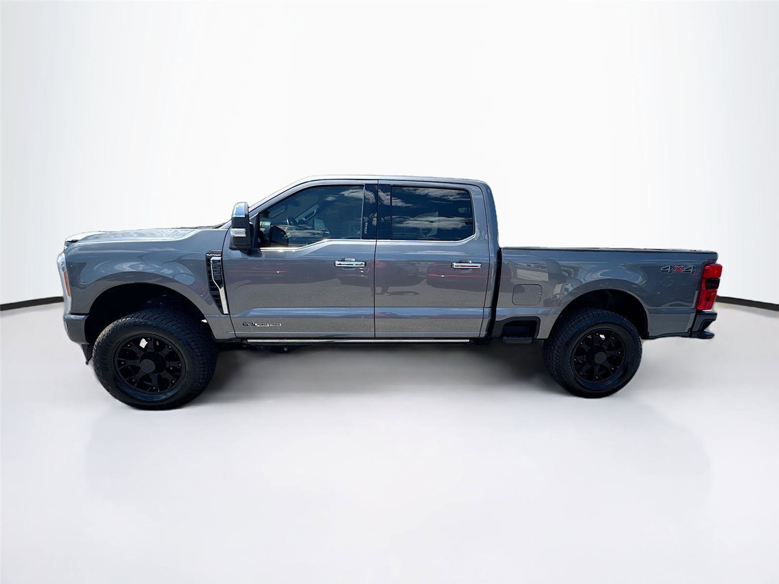 Used 2023 Ford F250 Platinum AWD/4WD image 29