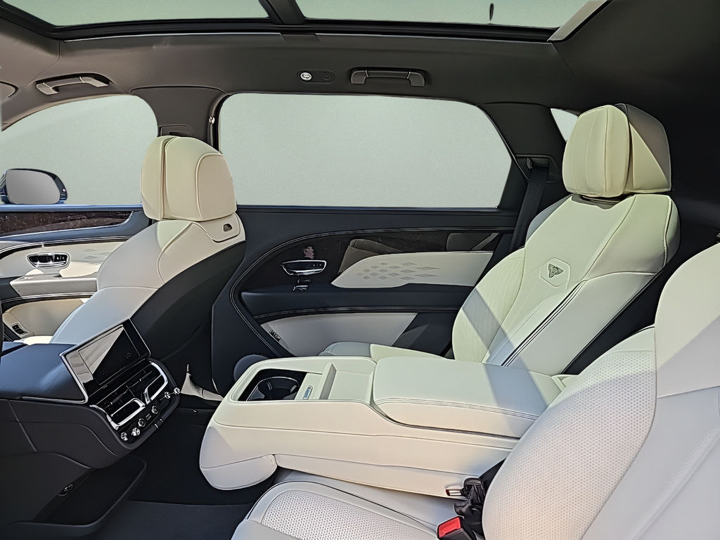 New 2024 Bentley Bentayga Extended Wheelbase AWD/4WD image 29