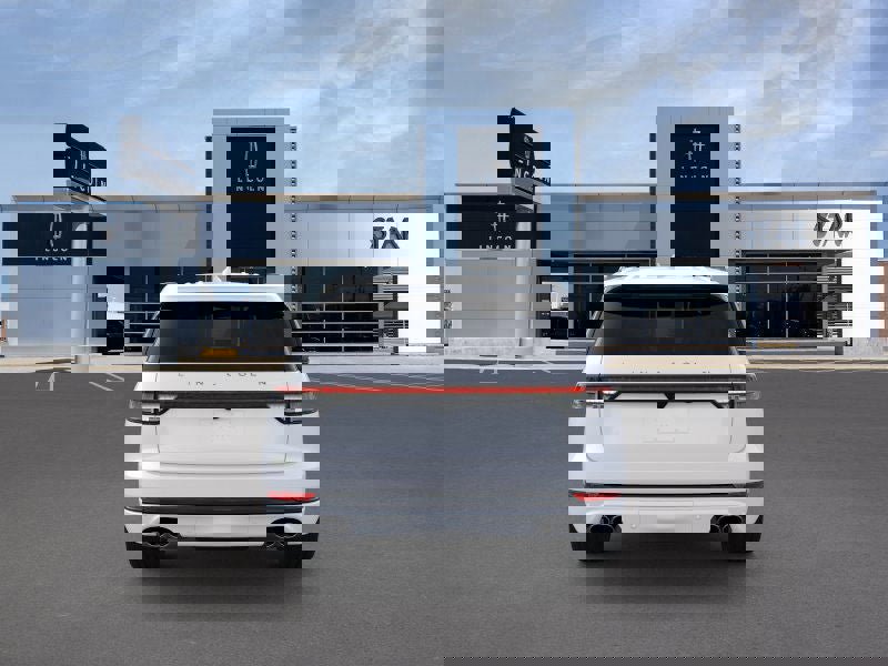 New 2026 Lincoln Aviator AWD w/ Jet Appearance Package image 5