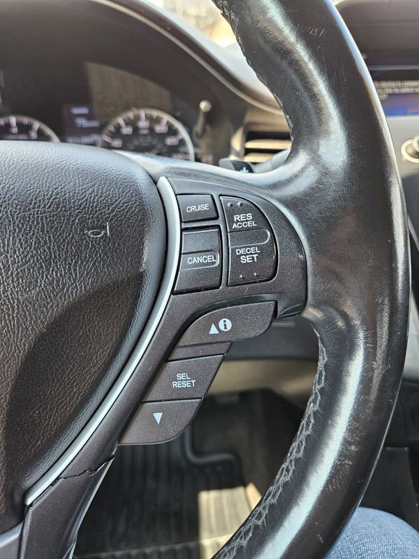 Used 2017 Acura ILX w/ Technology Plus Package FWD image 17