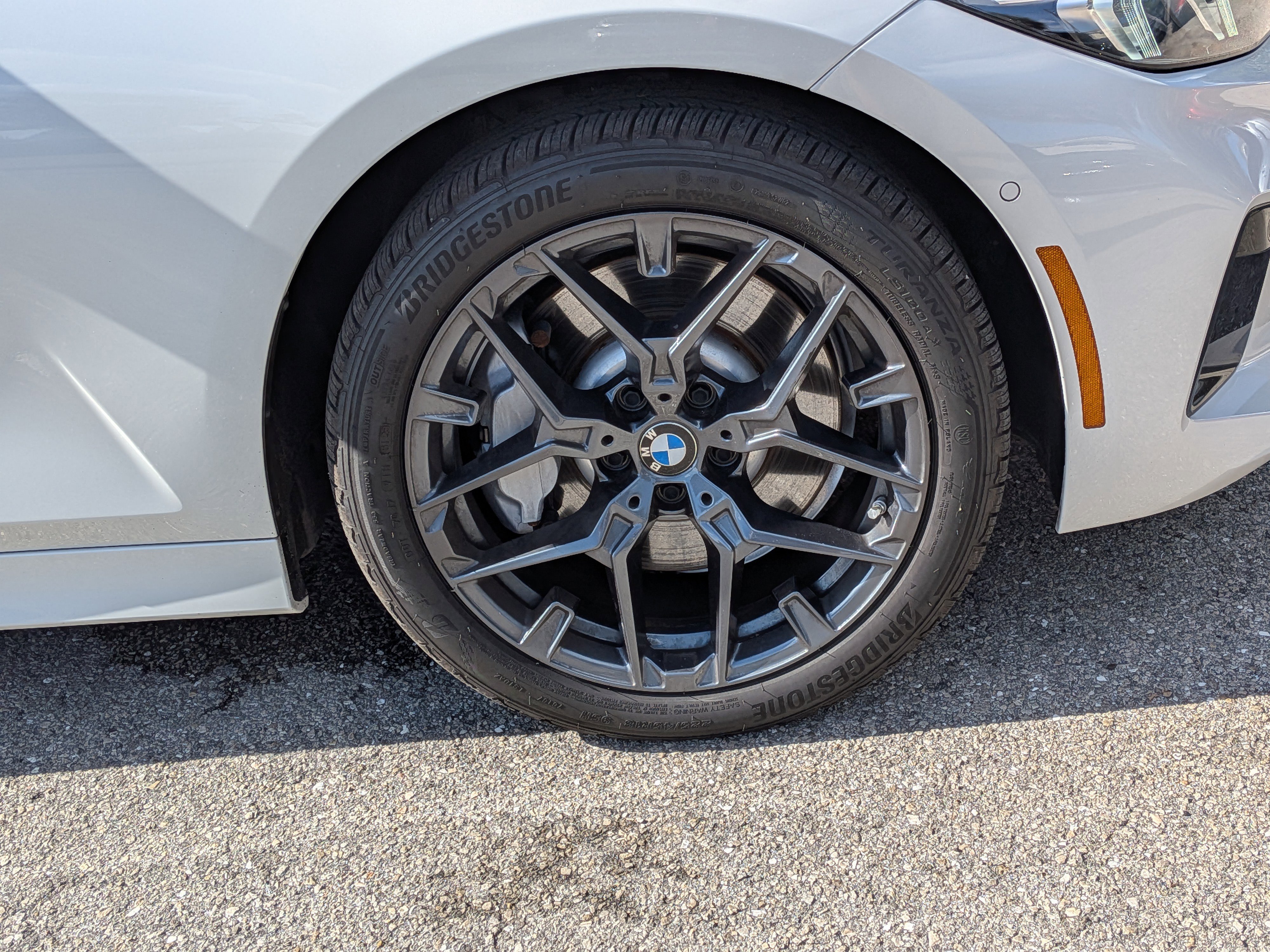 Used 2025 BMW 330i Sedan image 11