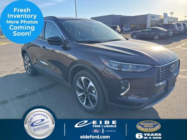 Certified 2023 Ford Escape Platinum w/ Premium Technology Package AWD/4WD image 1