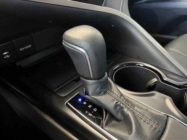 Used 2019 Toyota Camry SE FWD image 16