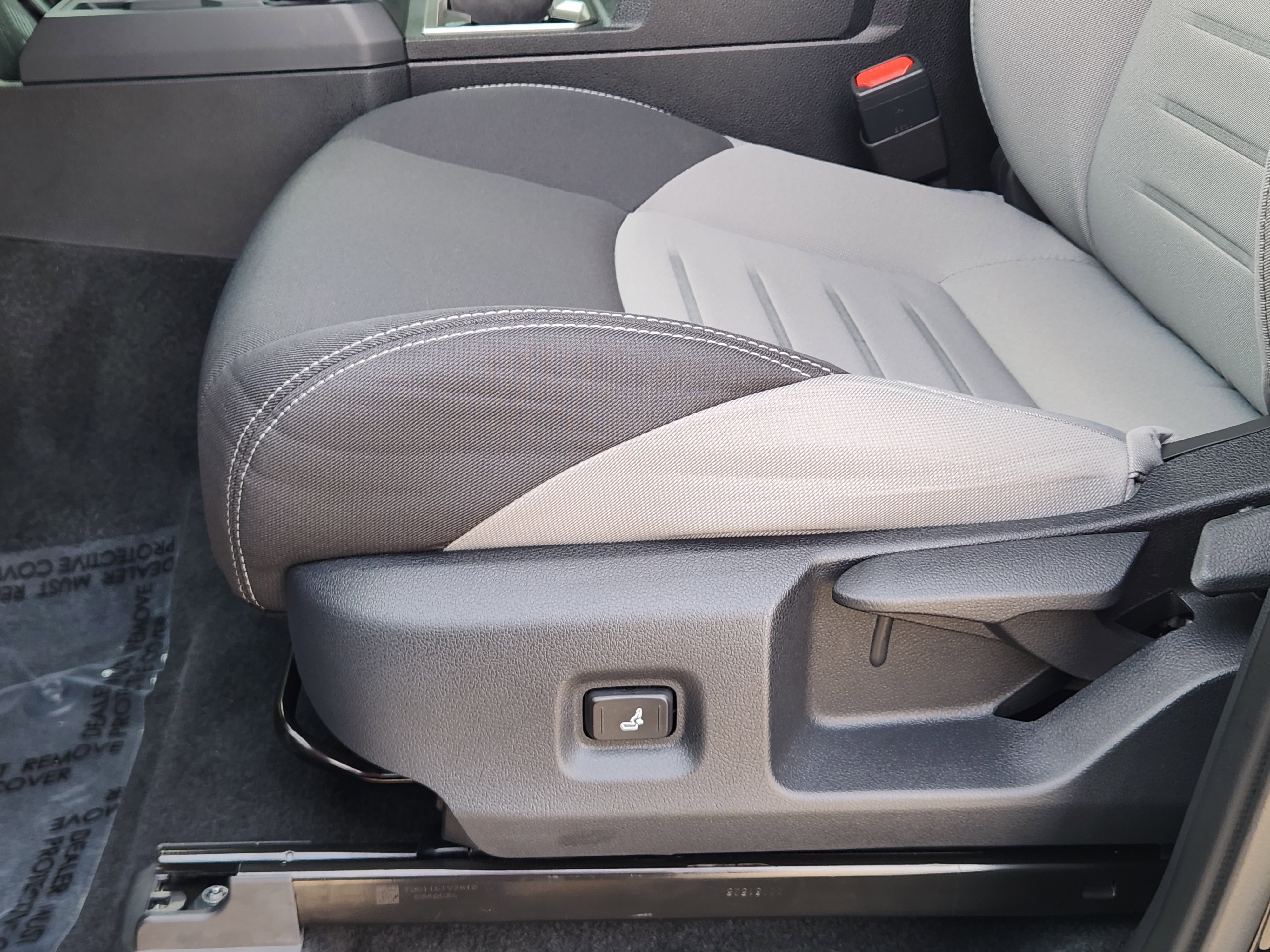 Used 2025 Toyota Tacoma TRD Off-Road image 28