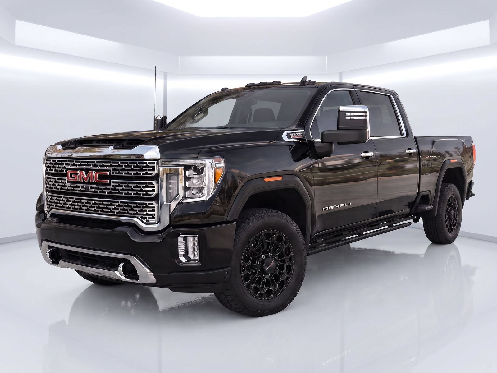Used 2021 GMC Sierra 2500 Denali w/ Denali Ultimate Package AWD/4WD image 1