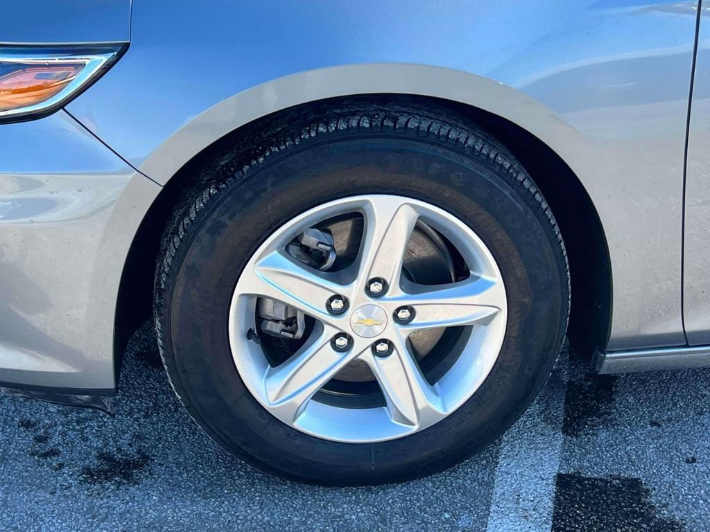 Used 2023 Chevrolet Malibu LS FWD image 7
