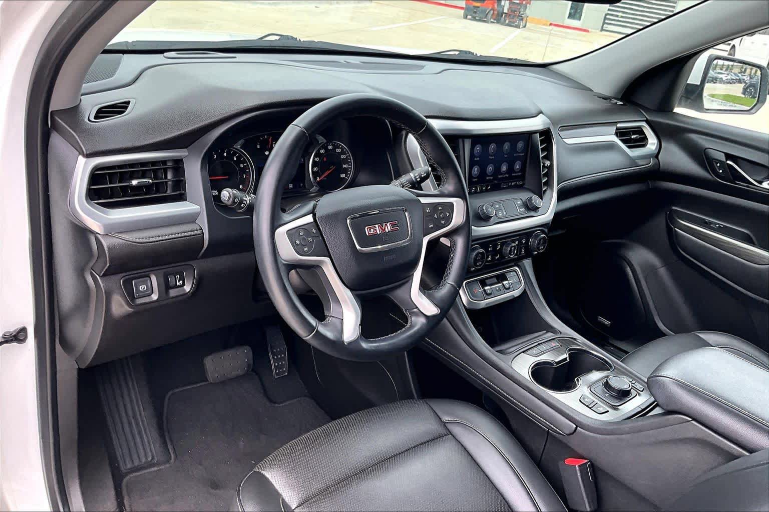 Used 2023 GMC Acadia SLT AWD/4WD image 17