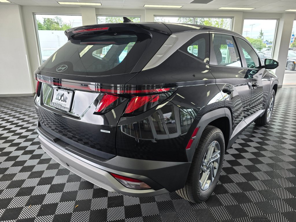 New 2026 Hyundai Tucson SE AWD/4WD image 3