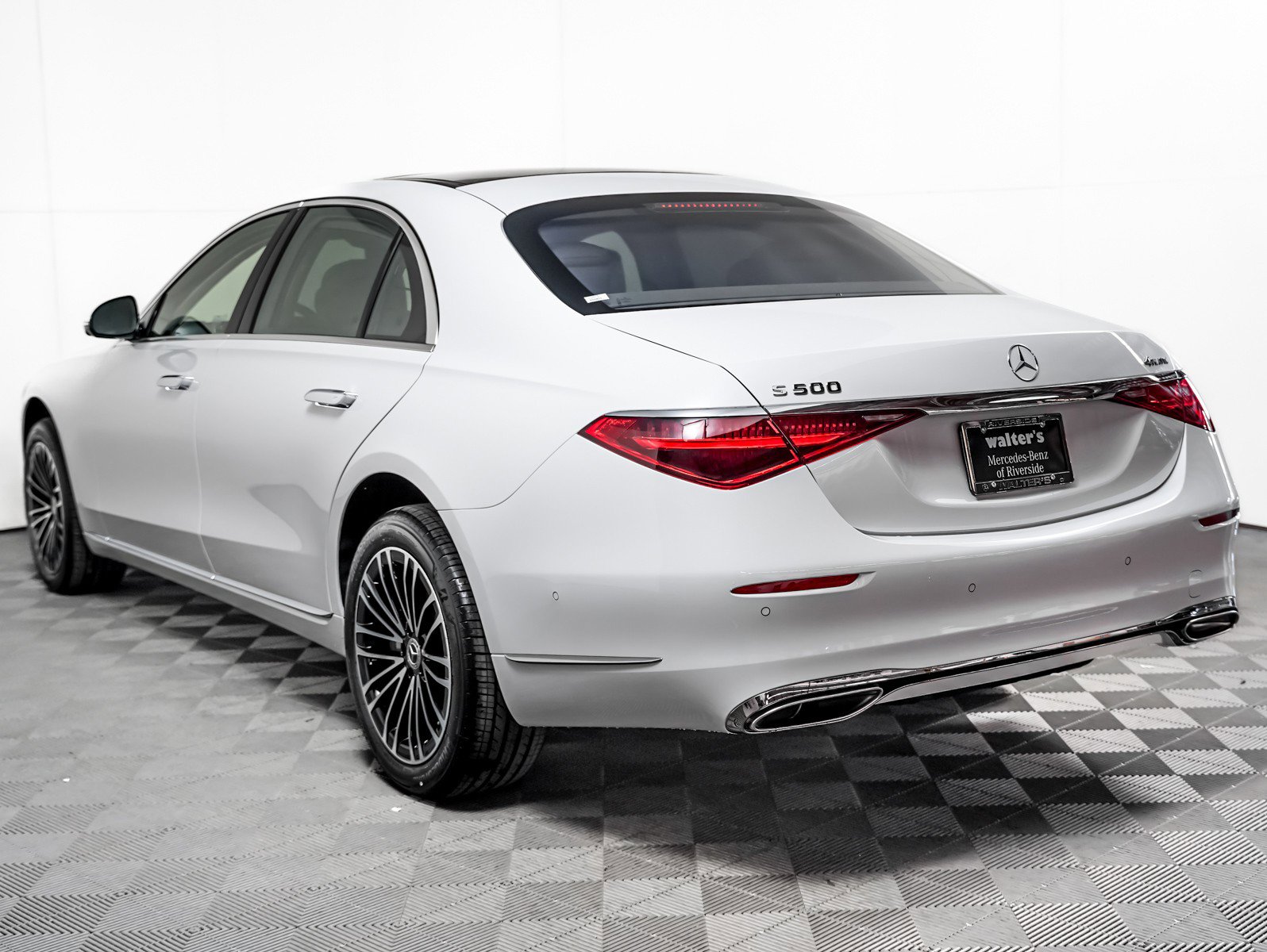New 2026 Mercedes-Benz S 500 4MATIC image 2