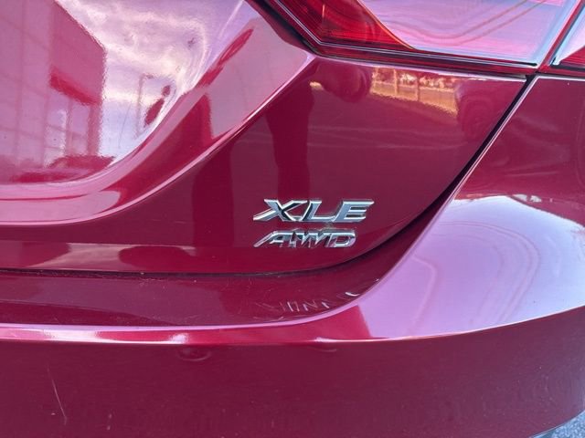 Certified 2020 Toyota Camry XLE image 25