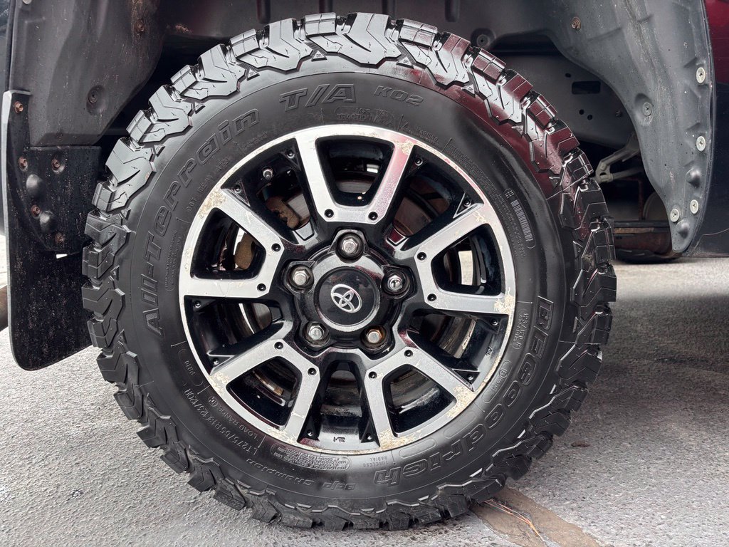 Used 2016 Toyota Tundra SR5 w/ TRD Off Road Package AWD/4WD image 16