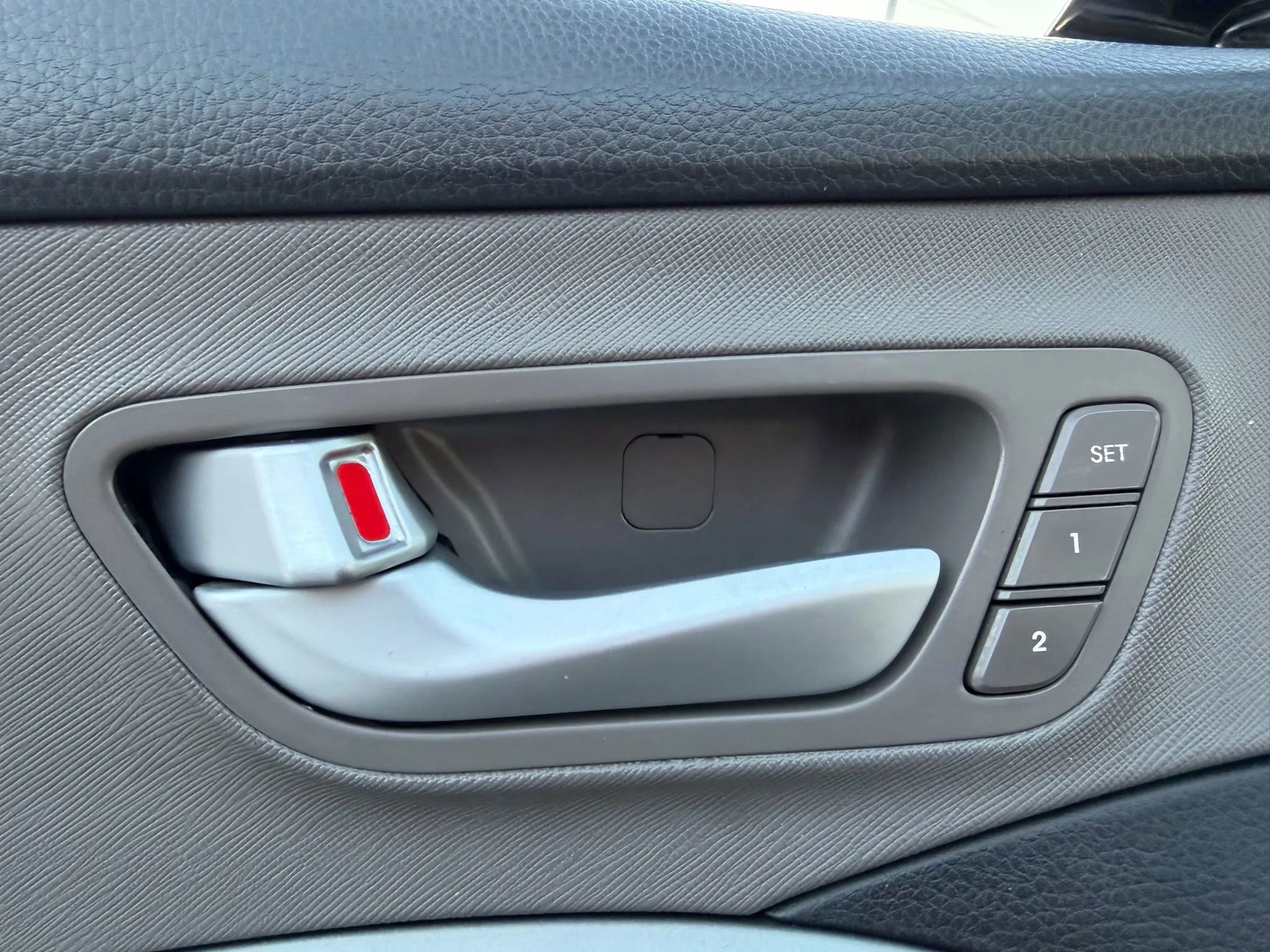 Used 2017 Hyundai Santa Fe Sport image 31