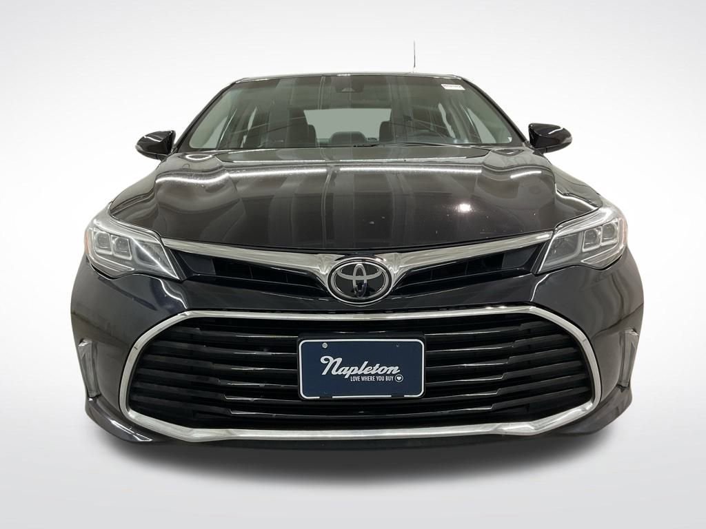 Used 2018 Toyota Avalon Touring image 5