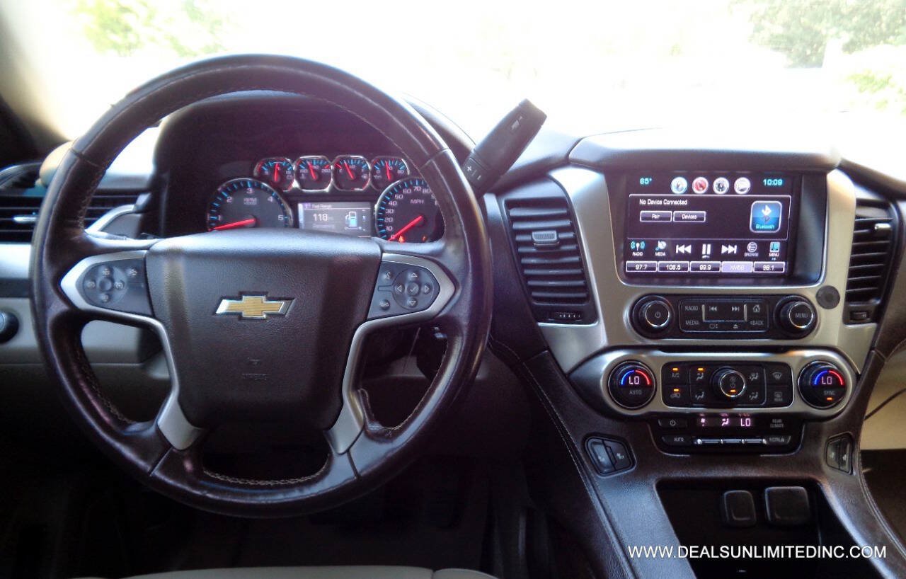 Used 2019 Chevrolet Suburban LT AWD/4WD image 11