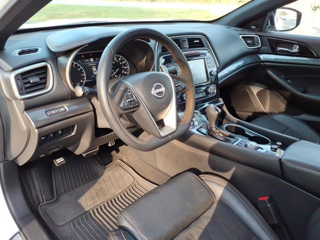 Used 2023 Nissan Maxima SR w/ Sport Mat Group image 16