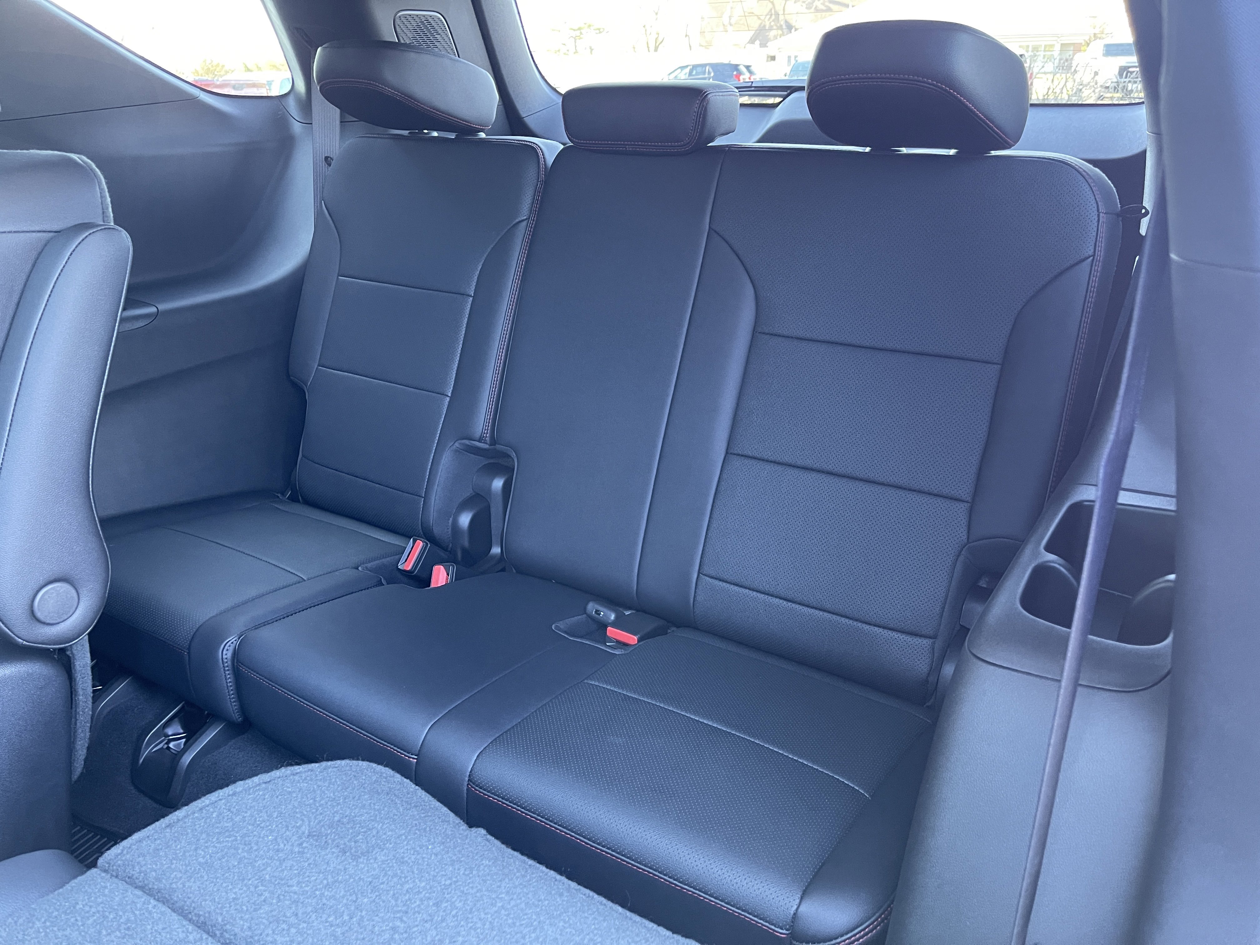 Used 2025 Chevrolet Traverse RS w/ LPO, Floor Liner Package image 47