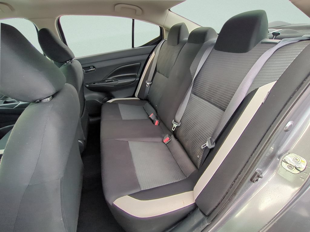 Certified 2020 Nissan Versa SV FWD image 9