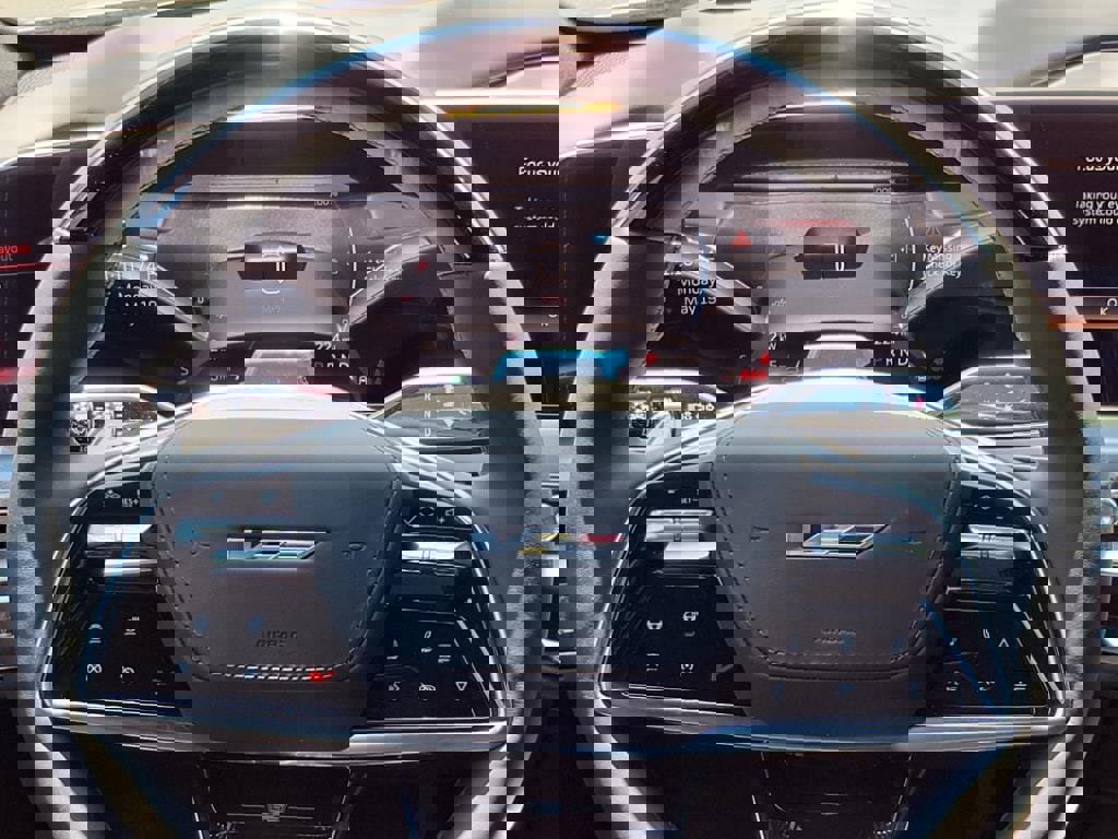 New 2026 Cadillac Lyriq V image 12