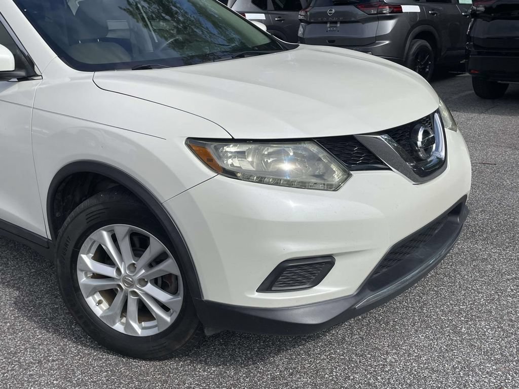 Used 2016 Nissan Rogue SV w/ SV Premium Package FWD image 9