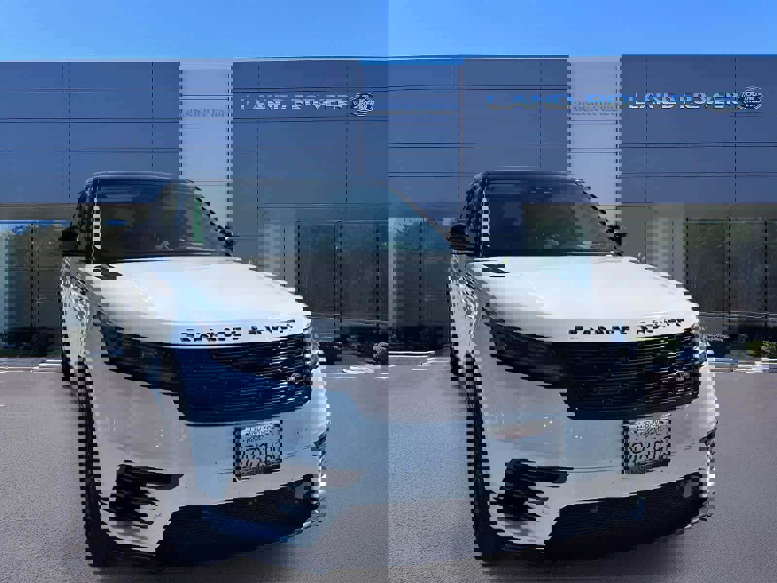 Used 2025 Land Rover Range Rover Velar Dynamic SE image 6