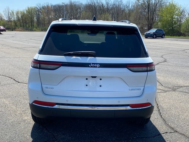 Used 2023 Jeep Grand Cherokee Limited AWD/4WD image 4